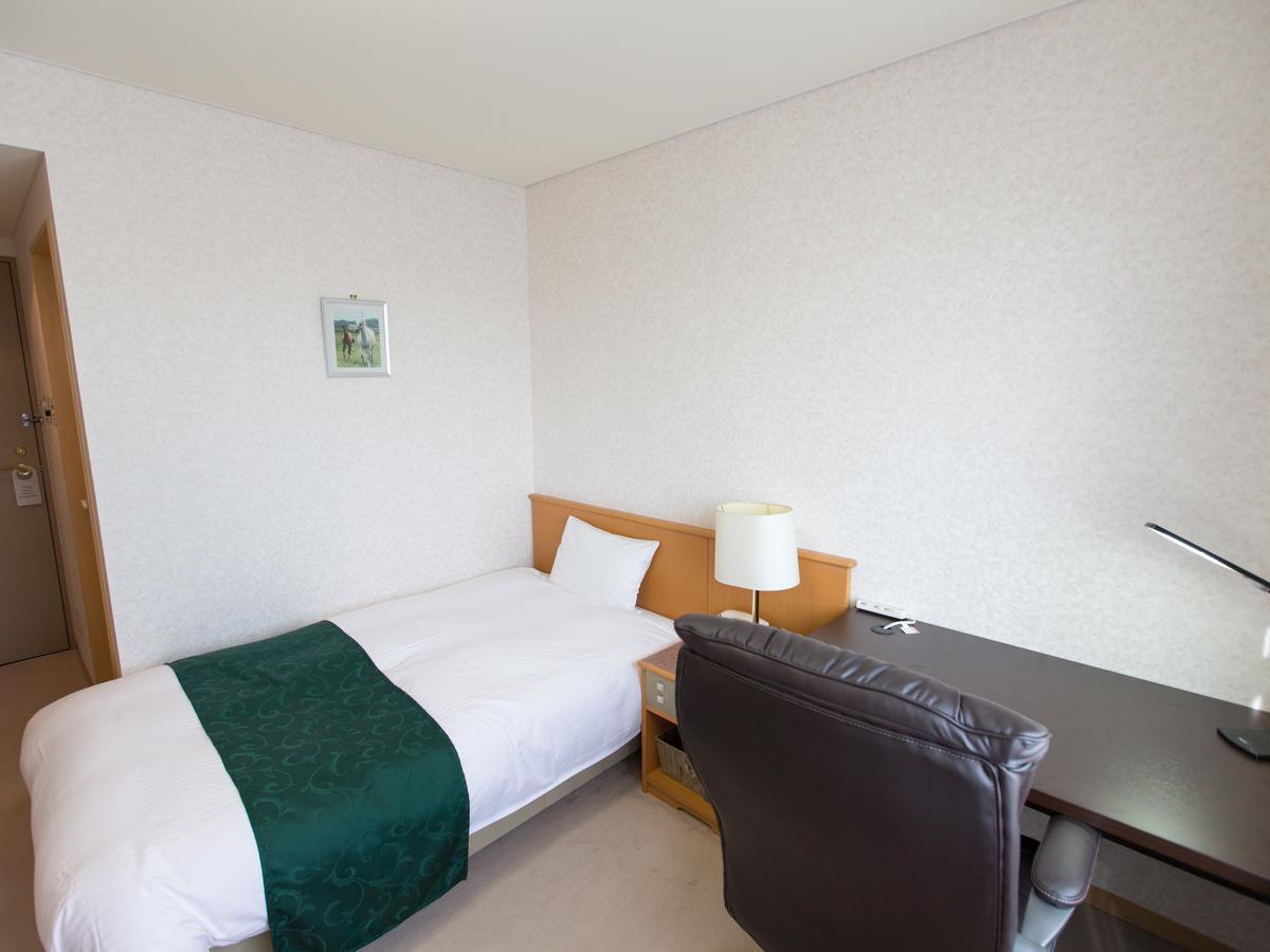 Hotel Laurel Shinhidaka Ngoại thất bức ảnh